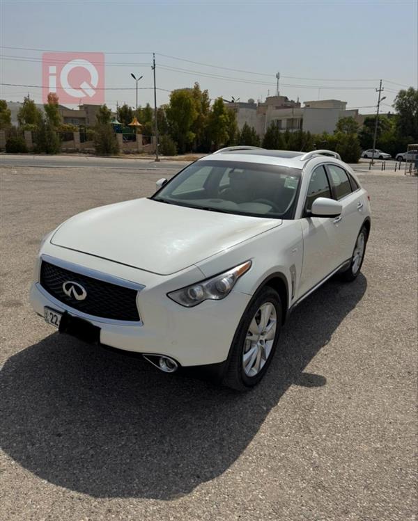Infiniti QX70 2019 for sale in Iraq - Erbil